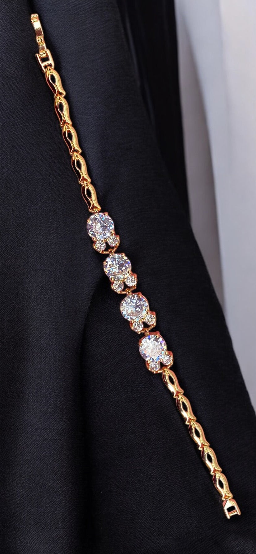 4Bunny Head Diamante Bracelet