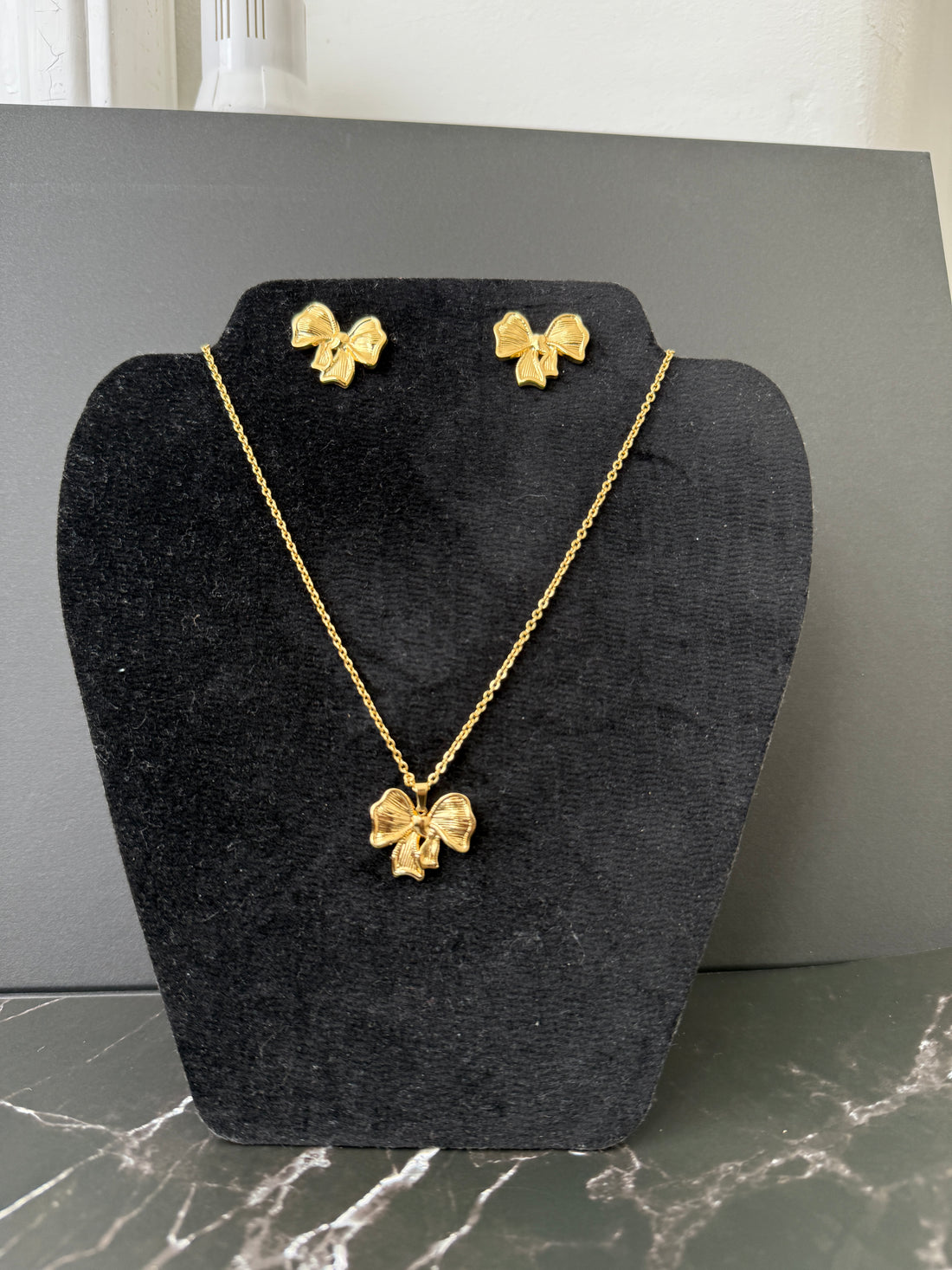 Earrings and Pendant Necklace Set