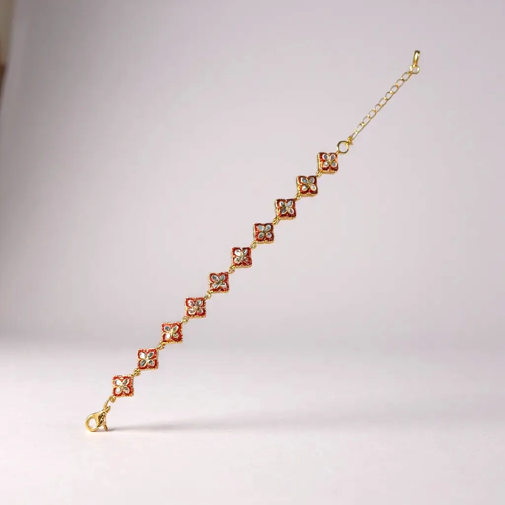 Freya 18k Gold-Plated Bracelet – Non-Tarnish Dainty Floral Chain for Women