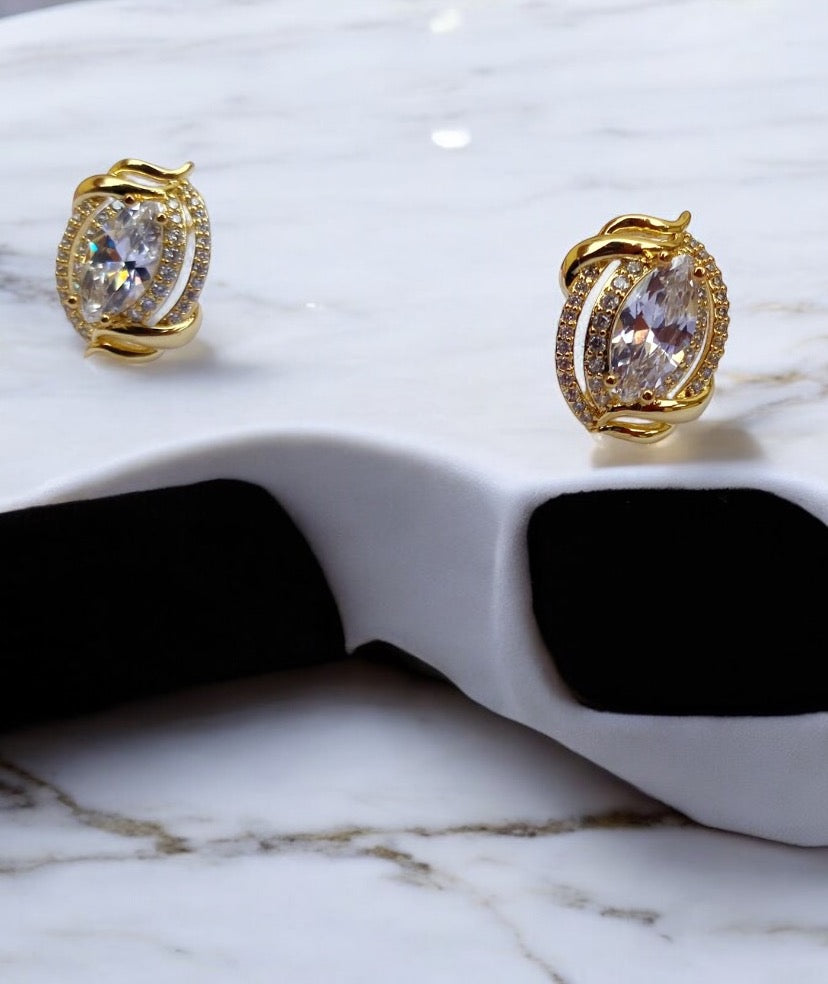 Lyn Diamante Earrings