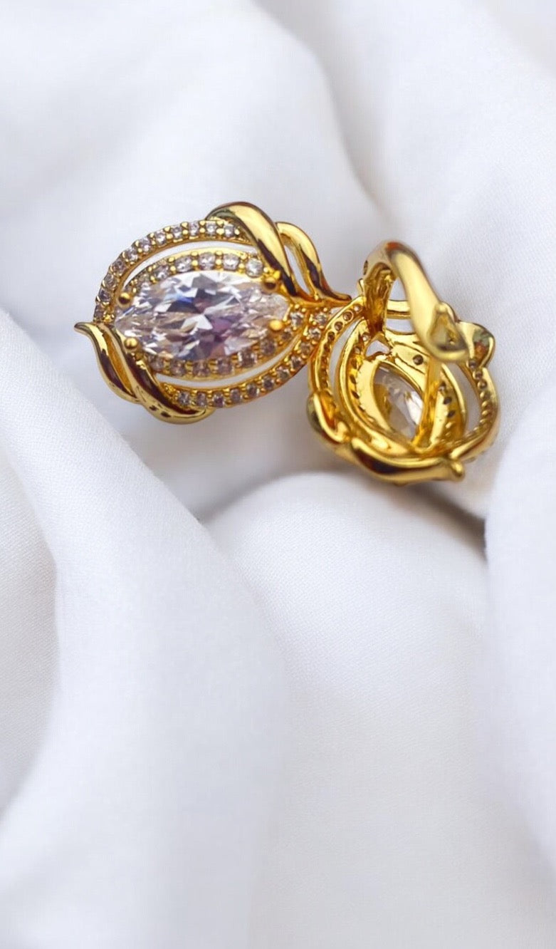 Lyn Diamante Earrings